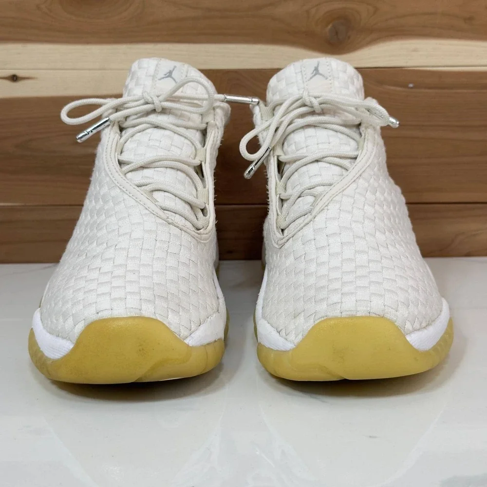 Jordan Future Phantom Cream White 656504-002 Basketball Size 7Y Youth/ 8.5 Women